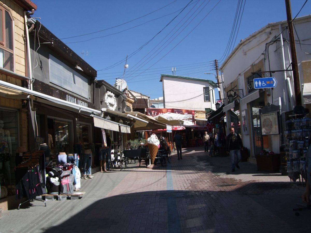 北キプロス側　こちらではニコシアをレフコーシャという
昔の隊商宿を改装した...