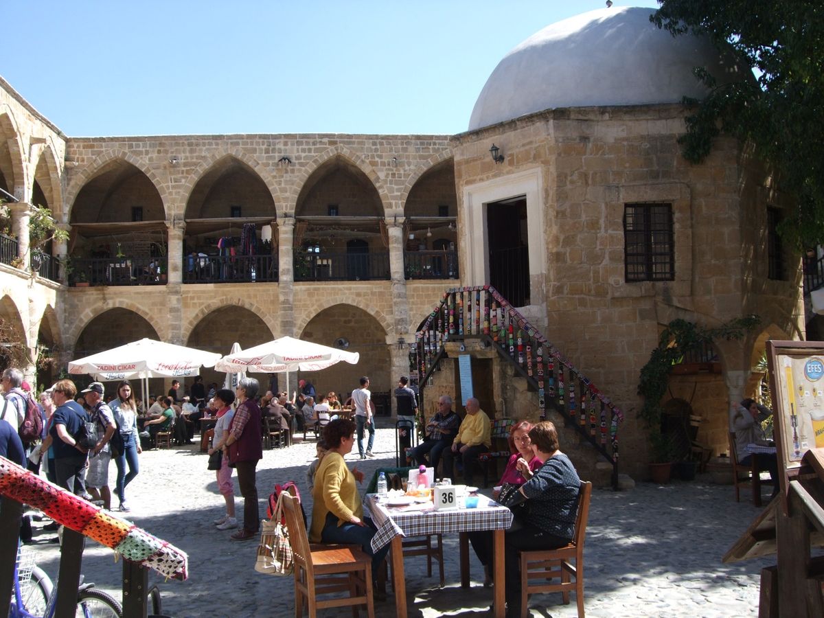 北キプロス側　こちらではニコシアをレフコーシャという
昔の隊商宿を改装した...