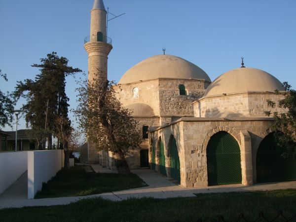 キプロス・ニコシア「キプロス」の写真：南側のキプロス共和国にもイスラム教徒が住...