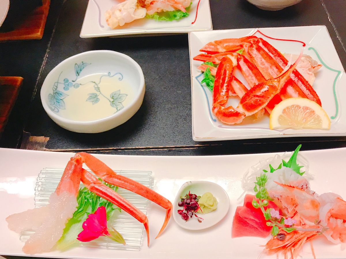 写真載せれなかったけど。。
外湯全部制覇した♨️♨️♨️
カニ尽くしの夕飯...