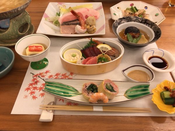 日本・箱根「温泉入りに秋の箱根」の写真：美味しい晩御飯。
と、翌日の朝ごはん。