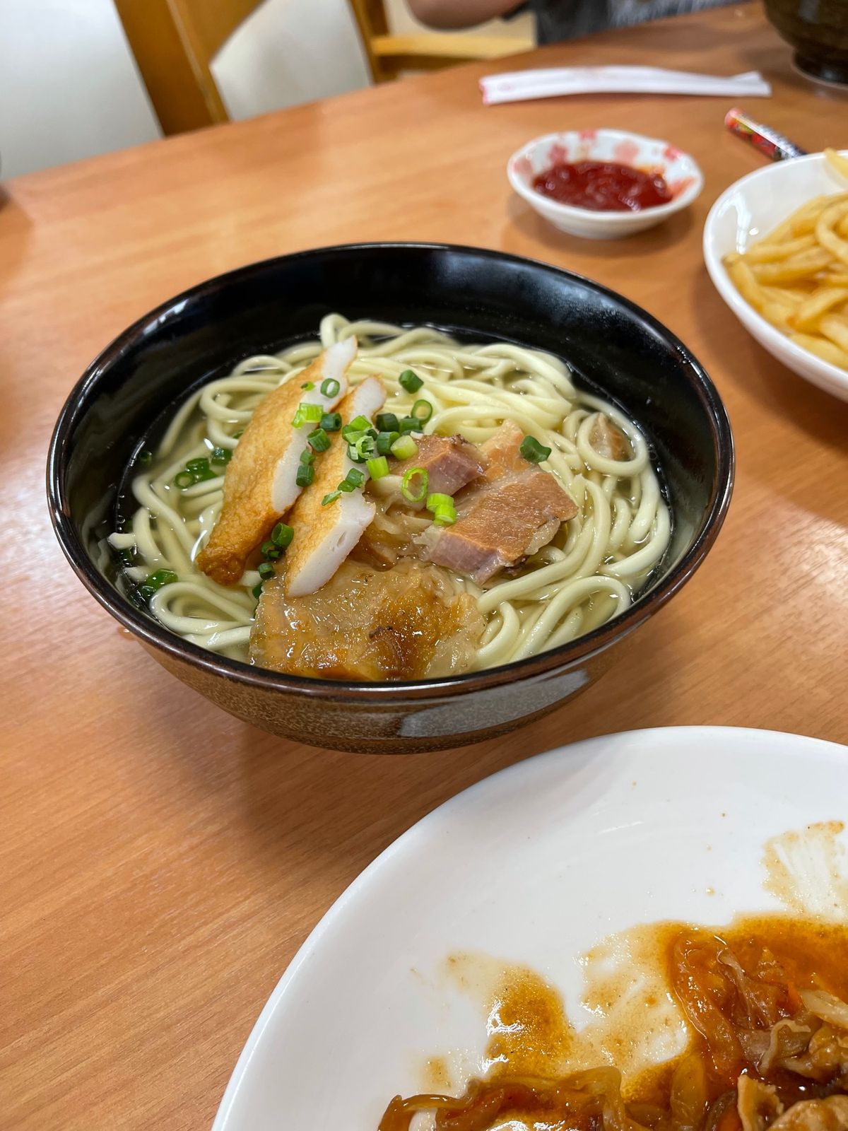 夕飯は「ひろちゃん食堂」へ

宮古島料理の食堂
前回も何回か行きました
落...