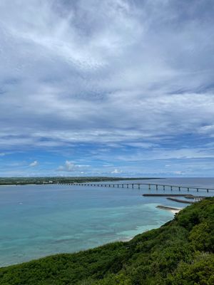 来間島「竜宮城展望台」
眺めは綺麗だったんですがめっちゃでっかい蜘蛛がめっ...