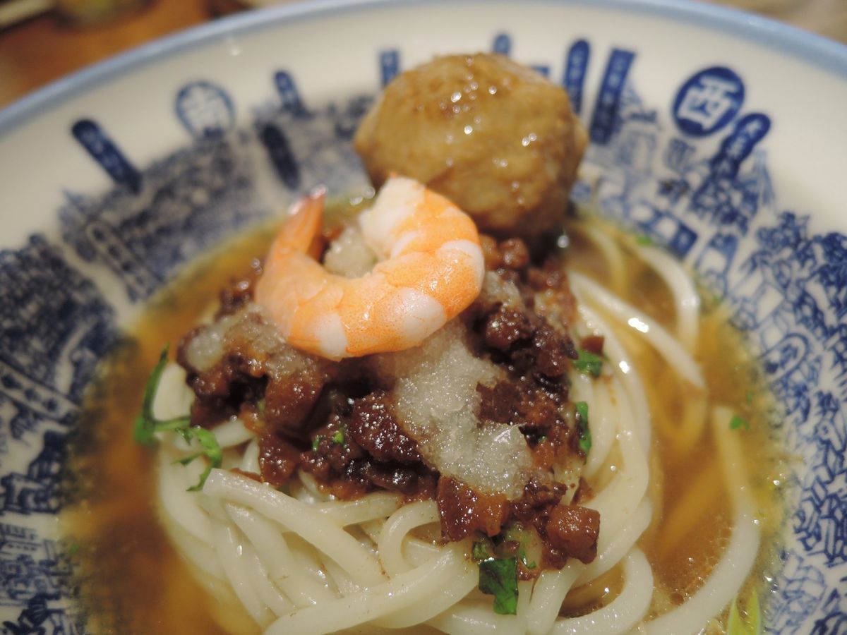 度小月で担仔麺食べて宿泊