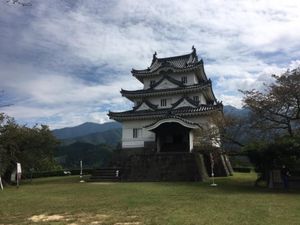 愛媛城巡り
宇和島城、大洲城、松山城、今治城