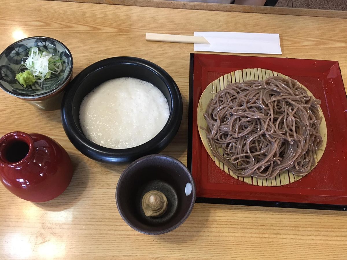 小布施そば
信州そばは腰が強い