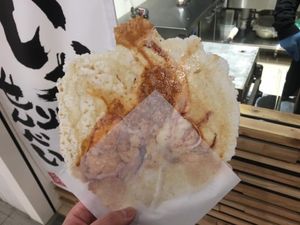 グルメはラッキーピエロやチーズケーキ