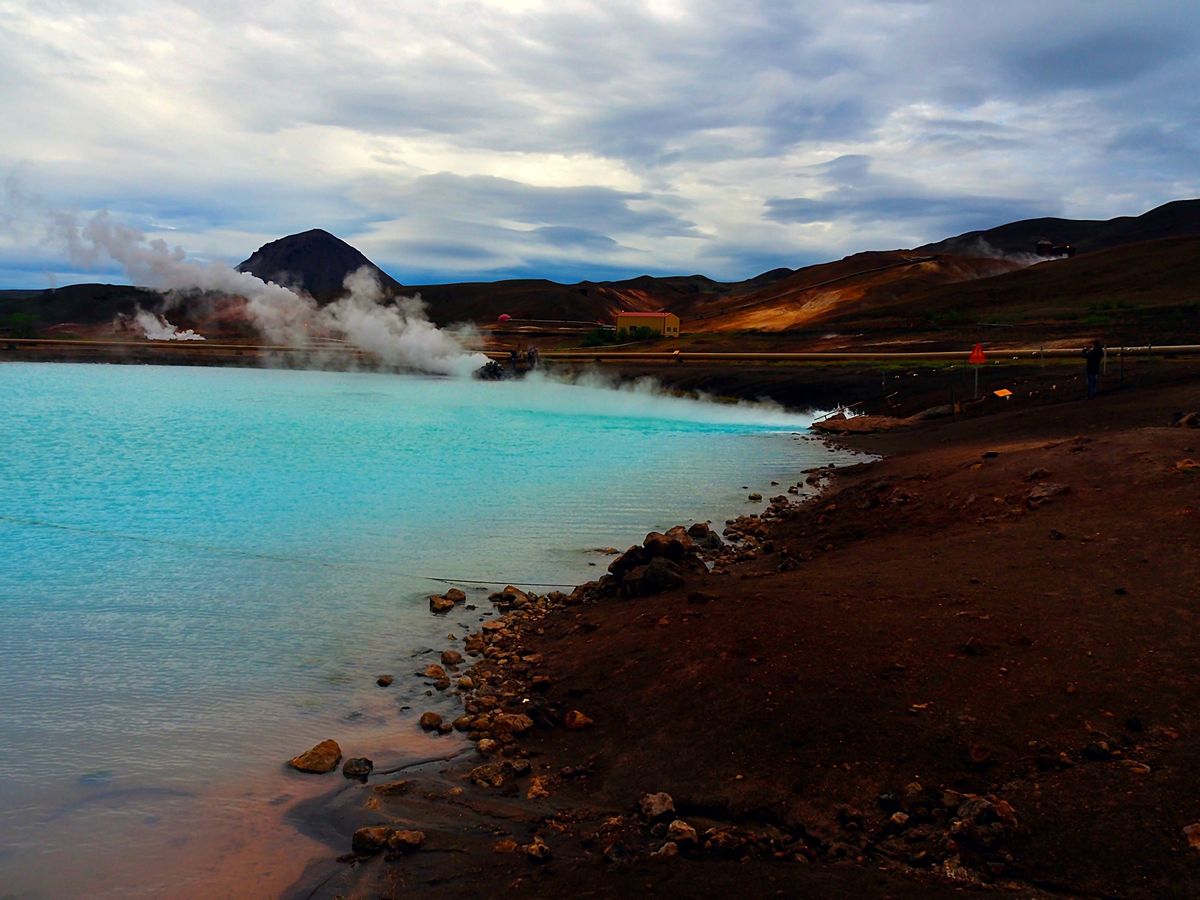 アイスランドには滝がたくさん。写真はゴーザフォスという滝。
水量も豊富でマ...