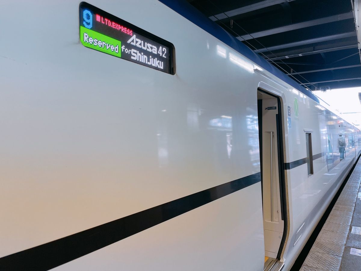 2日目

特急しなので移動（長野→松本）

松本城でのんびり🏯
松本駅に戻...