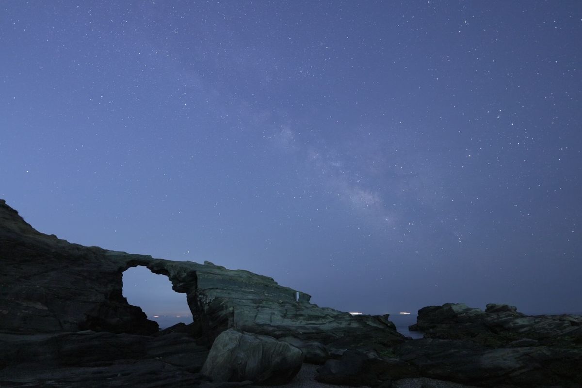 馬の背洞門で天の川撮影

写真は撮って出しです

馬の背から1番近い公園第...