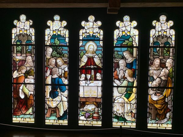 日本・函館「○○年ぶりの北海道」の写真：ステンドグラス美術館に立寄り、受胎告知等...