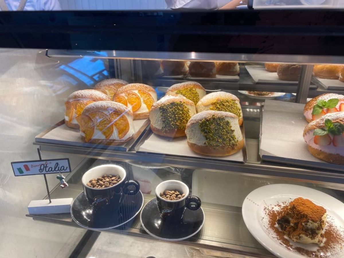 田原町駅近くのペリカンカフェからの
最近のマリトッツォブームの火付け役にな...