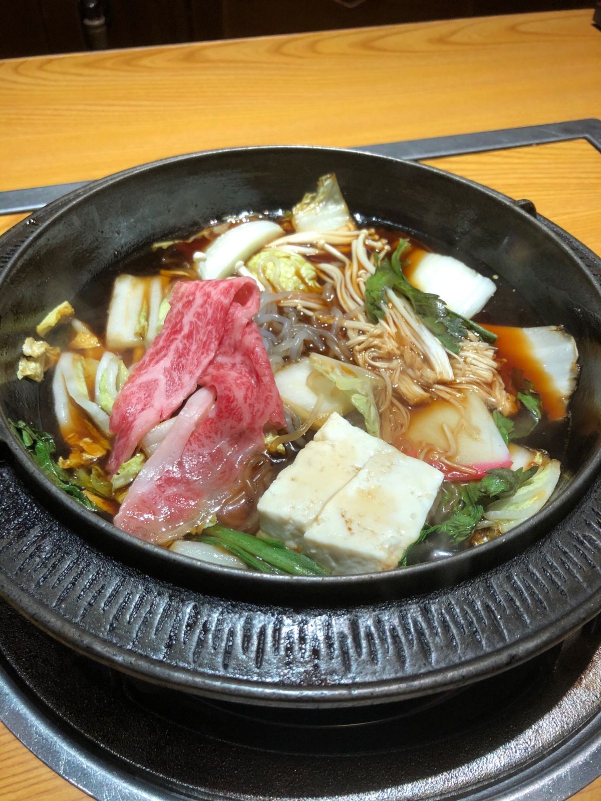 昼食→盛岡じゃじゃ麺、夕食→牛肉割烹自雷也でひとりすき焼きデビュー。蔵ホテ...