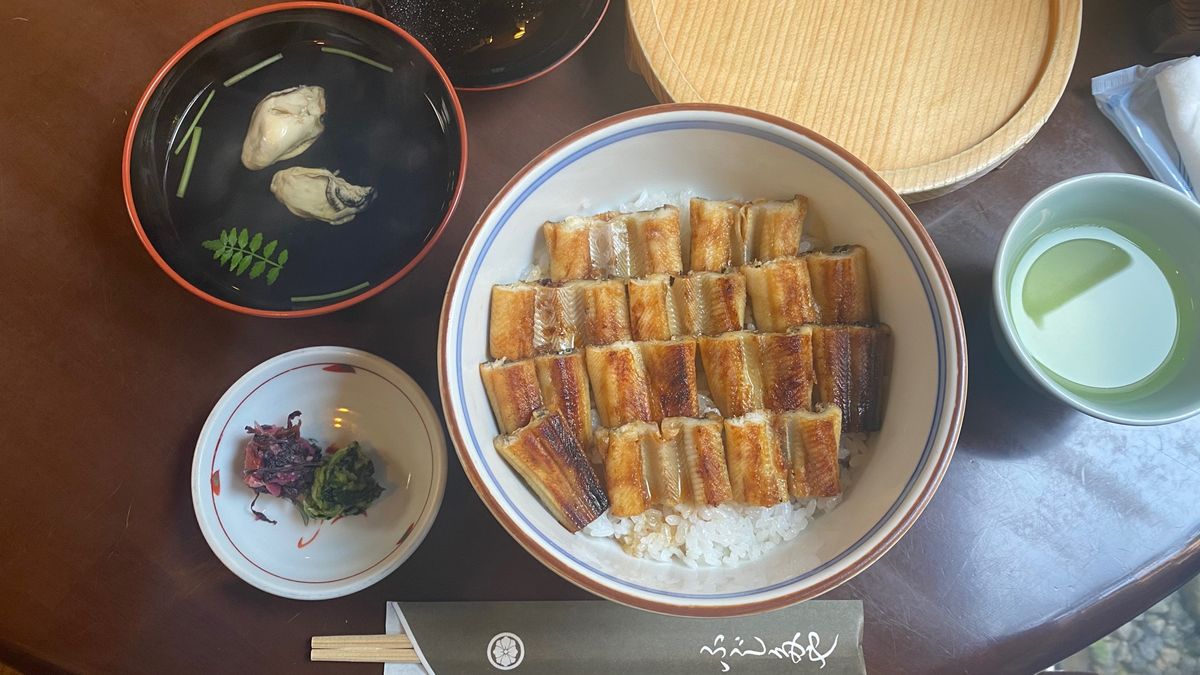 大鳥居は残念ながら工事中でした。
あなごめしが美味しかったです！