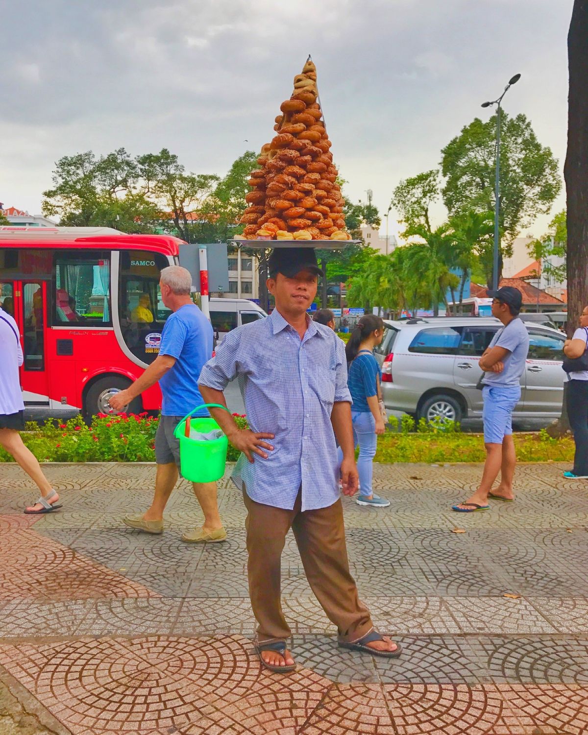 22nd Feb. 2017 pic📷

Ho Chi Minh
ホーチミ...