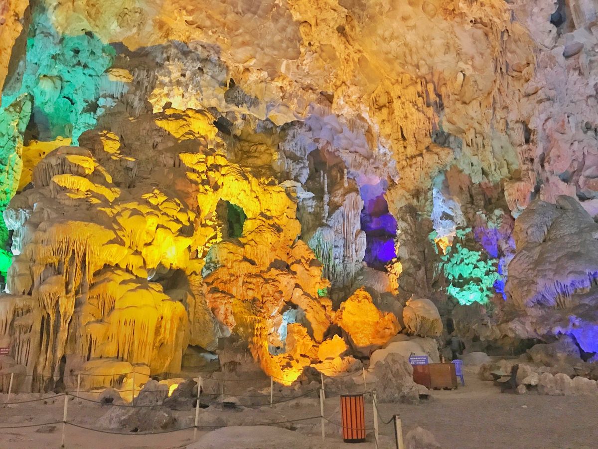 24th Feb. 2017 pic📷

Thien Cung Cave
...