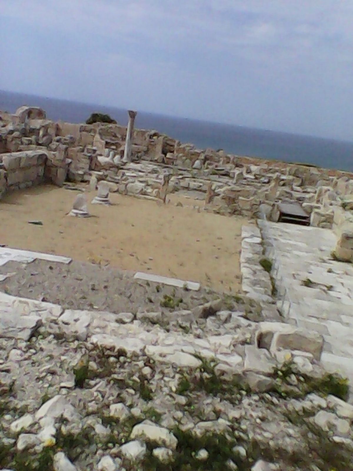 リマソールでバッテリー切れ、仕方なく安物中華タブレット代用で撮ったのが１枚...