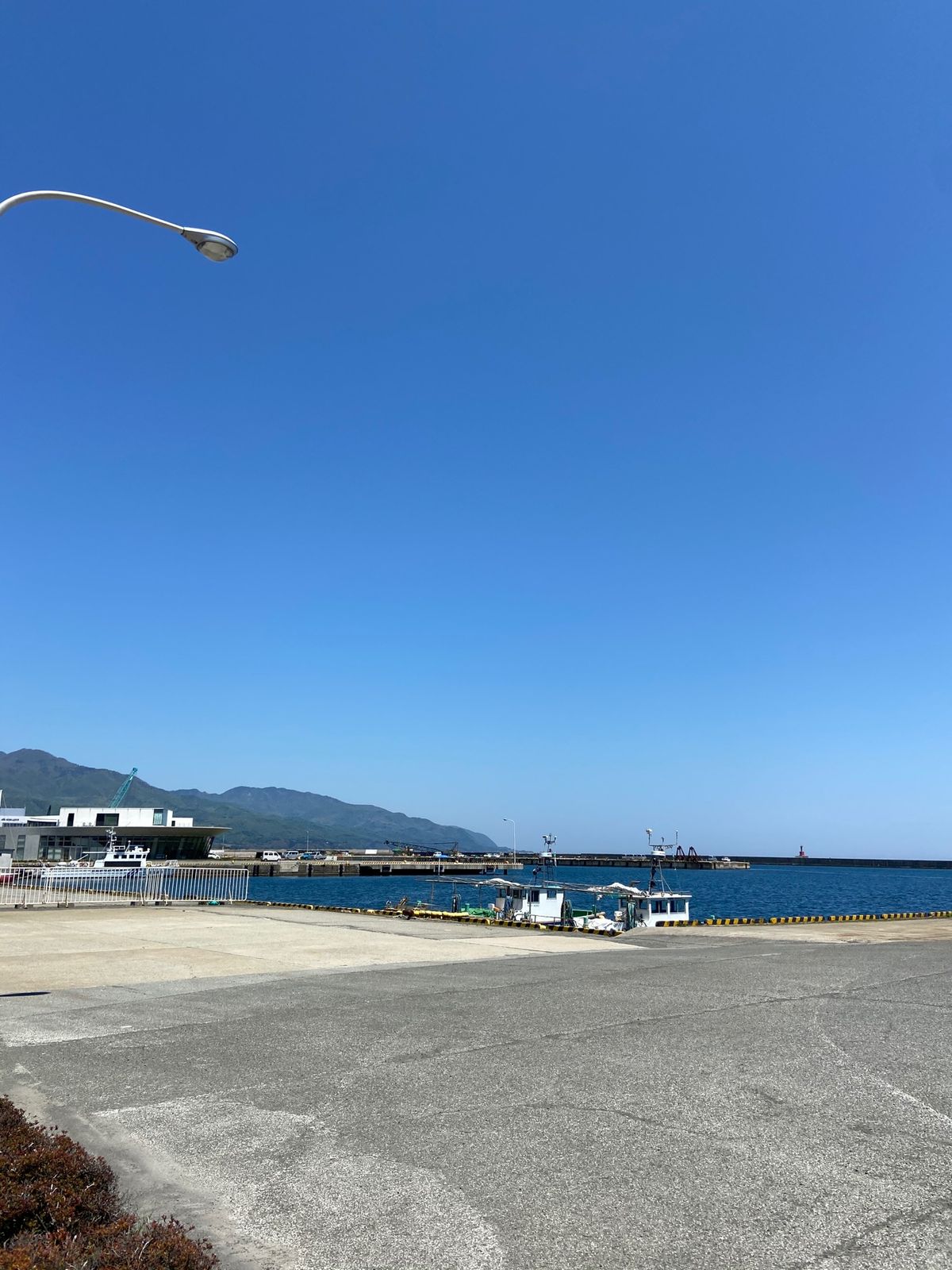 海がキレイ！夏はもっといいってよ！！