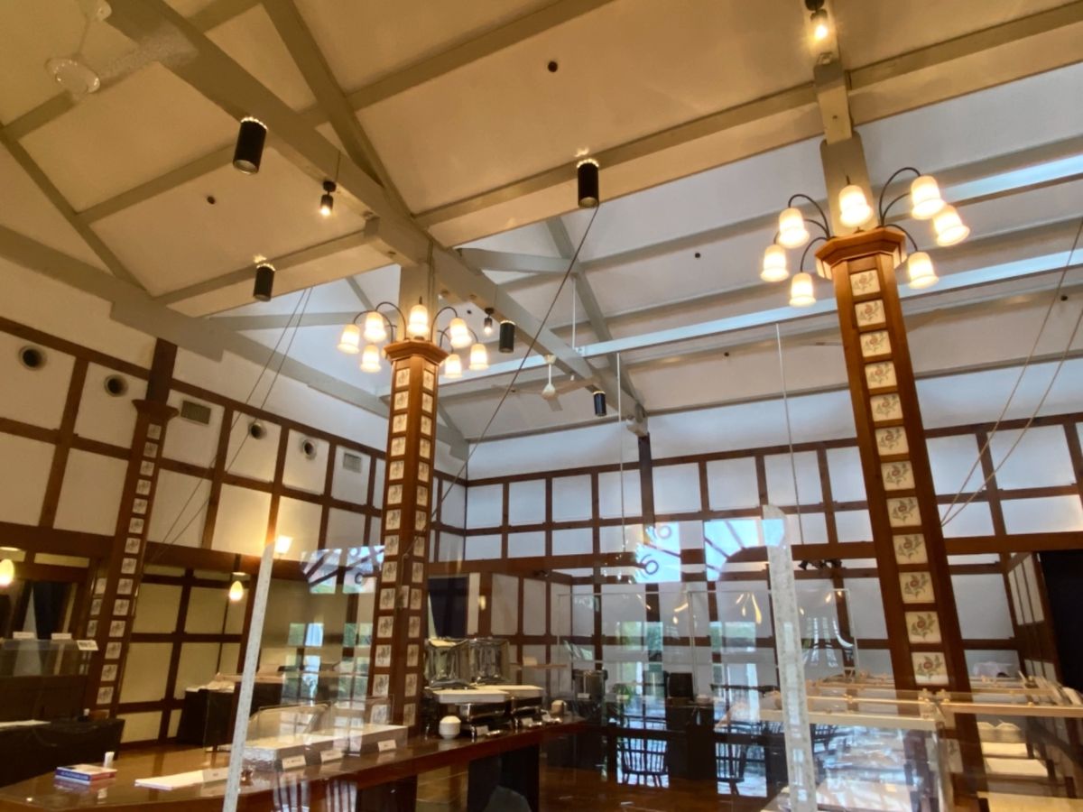 アイビースクエア
天気が良ければ壁のアイビーが映えそう