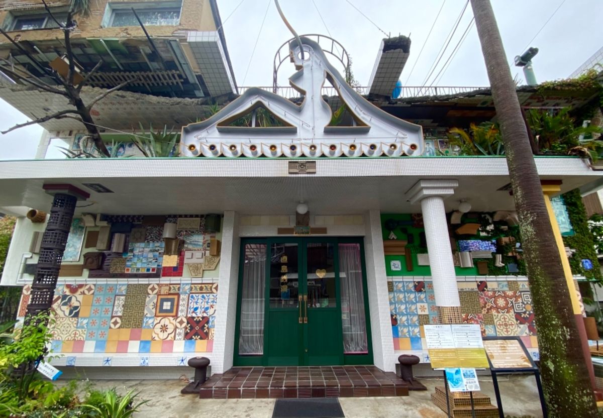 直島銭湯「I♥︎湯」

コロナで閉まってたから
外観だけ撮影してきた