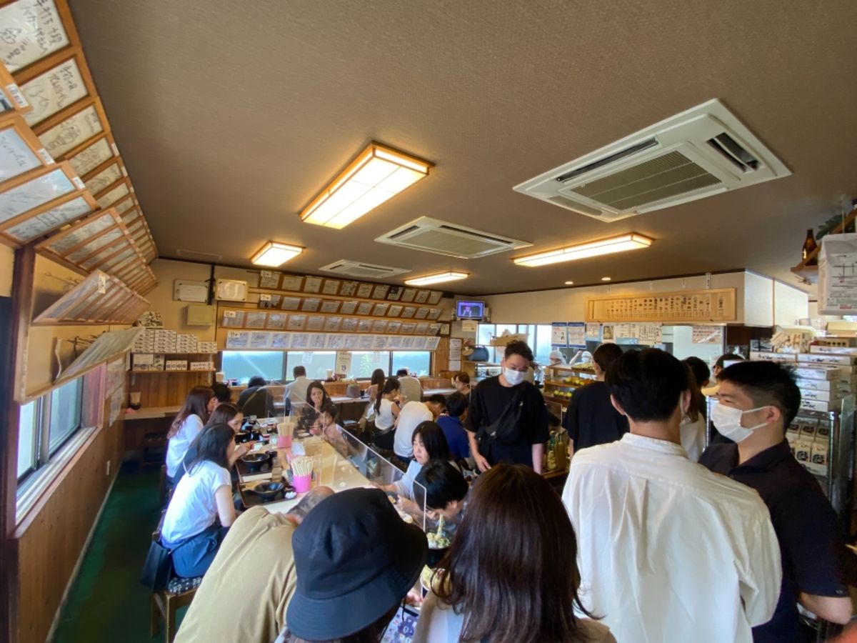 手打十段うどん バカ一代

いつも大行列らしいけど
タイミングが良くて割と...