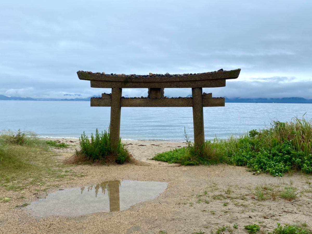 夜中に笑えるくらい土砂降りで
この日のお天気も微妙だったものの
ギリ雨は止...
