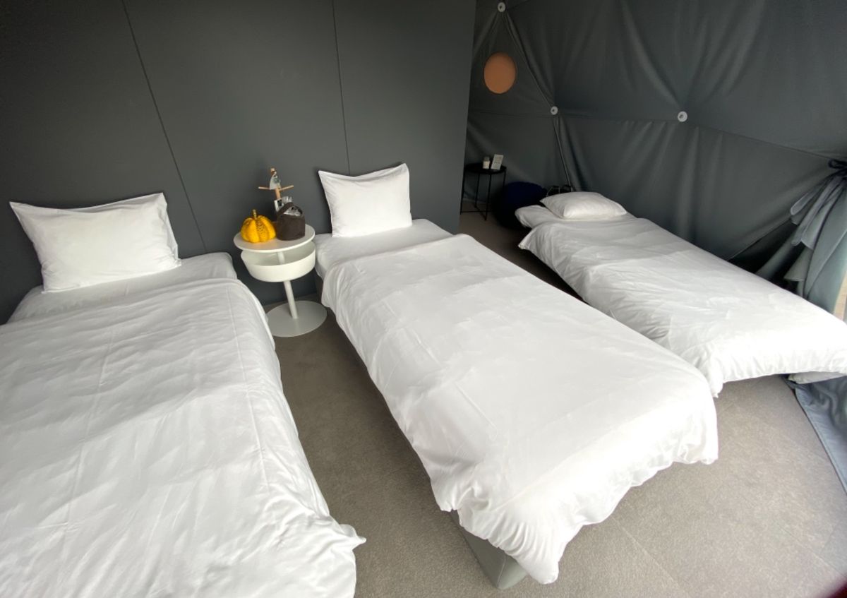 直島ではSANA MANEでグランピング！
1人だけ簡易ベッドだから
公平...