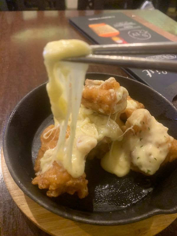 日本・東京都「緊急事態宣言解除 新大久保の宴」の写真