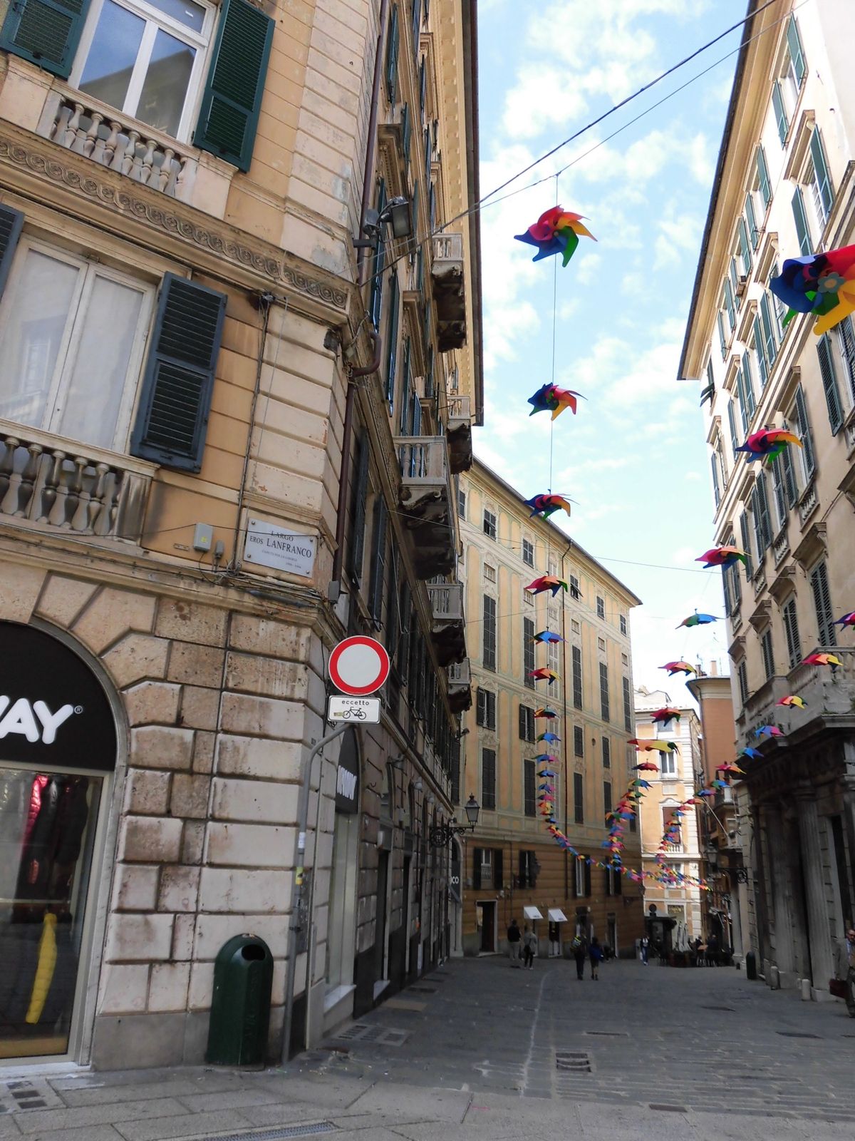 ジェノヴァの色々な通り