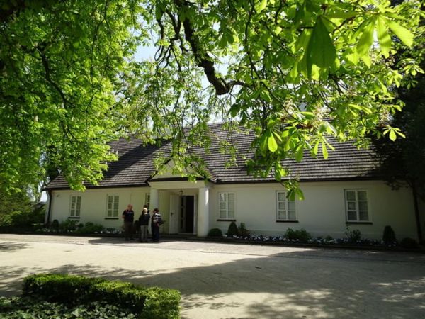 ポーランド・ジェラゾヴァ・ヴォラ「ジェラゾヴァ・ヴォラ（ポーランド）」の写真：全ての写真がショパンの生家と庭園です📷