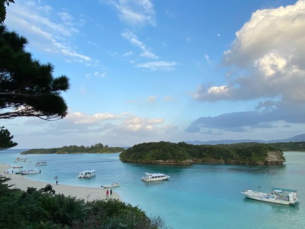 日本・竹富島「初めての八重山諸島」の写真：川平湾、石垣島最北端、竹富島、西表島での...
