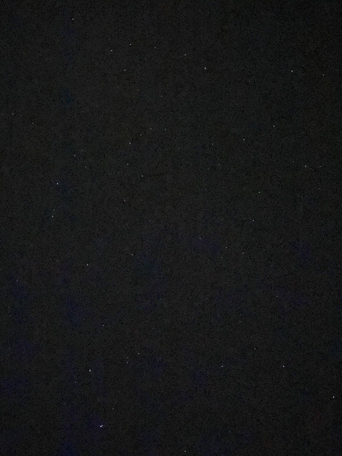 宮古島の星空はiPhoneでもギリギリ写るくらい綺麗だった！
プールサイド...