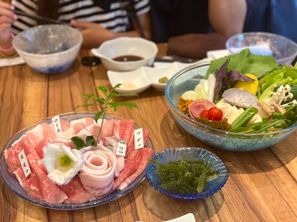 日本・宮古島「初めての離島出張🏝」の写真：金武アグーと山城牛のしゃぶしゃぶ琉球 別...