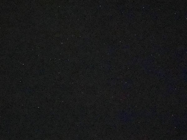 日本・宮古島「初めての離島出張🏝」の写真：宮古島の星空はiPhoneでもギリギリ写...