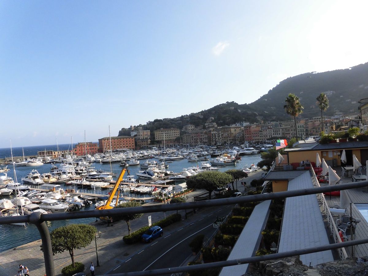 リグーリア州サンタ・マルゲリータ・リーグレ(ナポリやアマルフィではありませ...