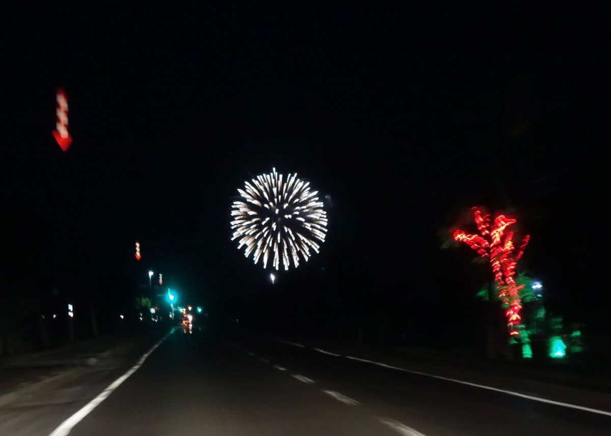 🌅日の出公園🌅

上富良野町にある日の出公園は高台から斜面のラベンダー畑を...