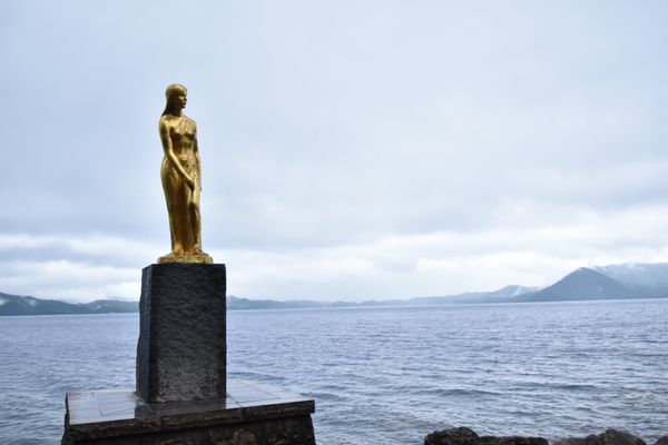 日本・岩手県「秋田一人旅！」の写真：田沢湖！たつこ像！と角館武家屋敷！