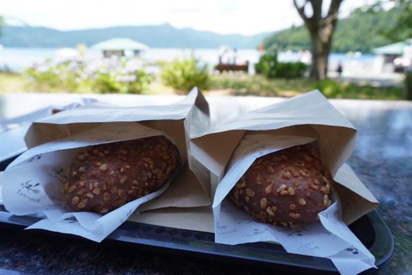 日本・神奈川県「お目当てはカレーパン」の写真