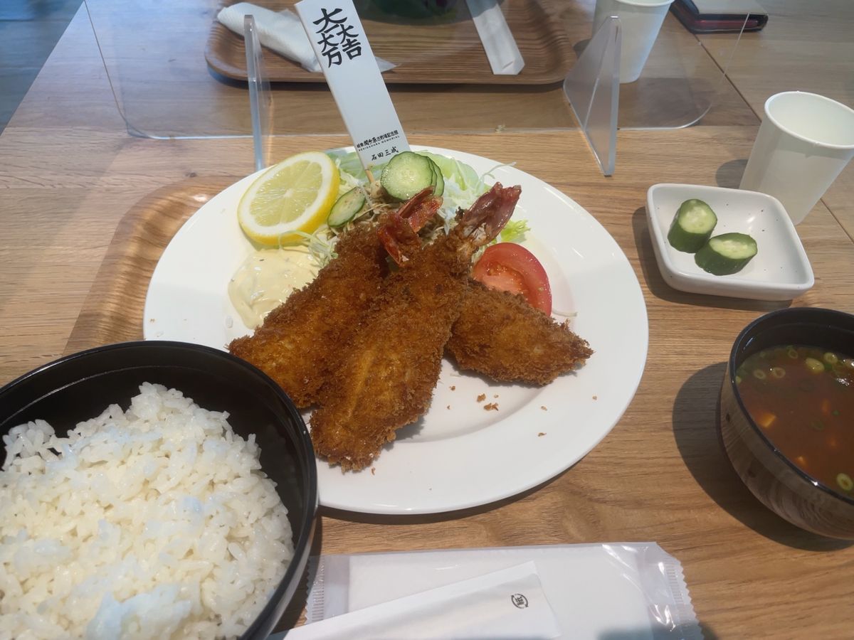 近くには岐阜関ヶ原古戦場記念館があります。そちらに併設されているレストラン...