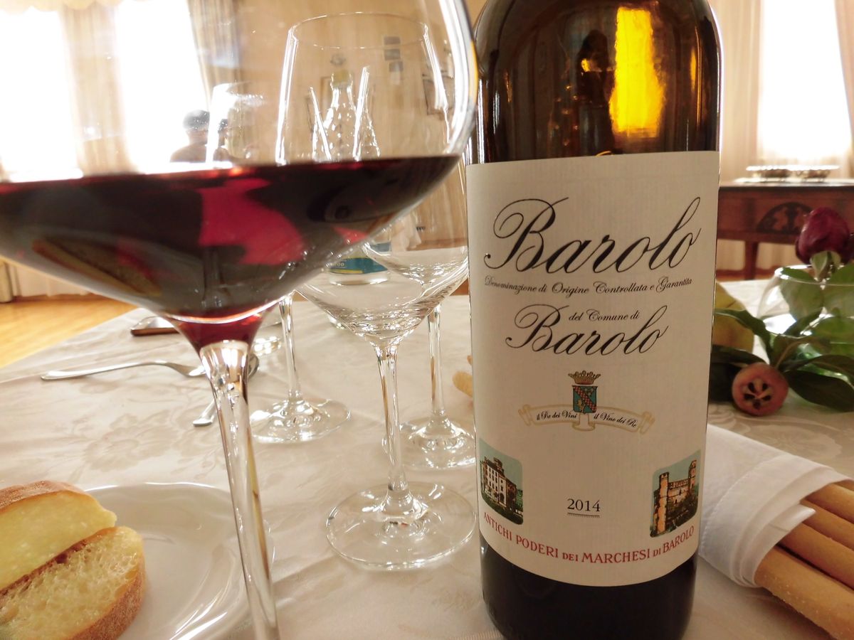 次はバローロへ
ここでもしこたま飲んだ。
至福の時でした。