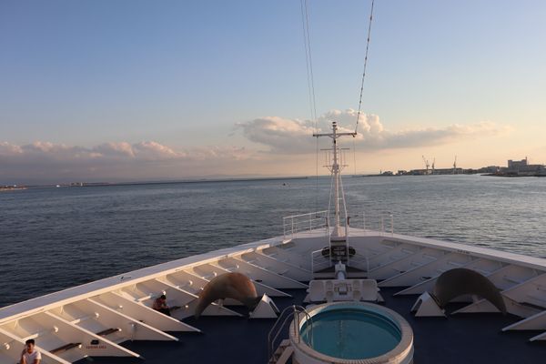 日本・神戸港から父島へ「飛鳥IIに乗船で小笠原諸島へ」の写真