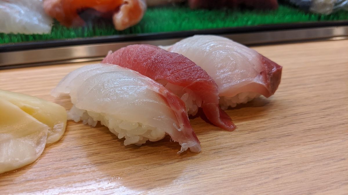 帯広なので、やはり豚丼が食べたいと思っていたが、
なんと有名な豚丼のお店は...