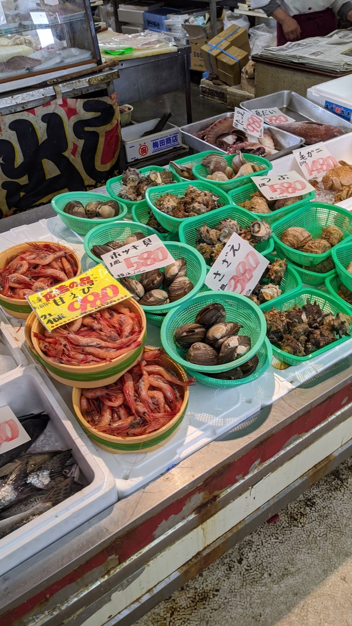 しほろ海山市場も行った。
フルーツサンドを目当てに行ったけど、土日限定の商...
