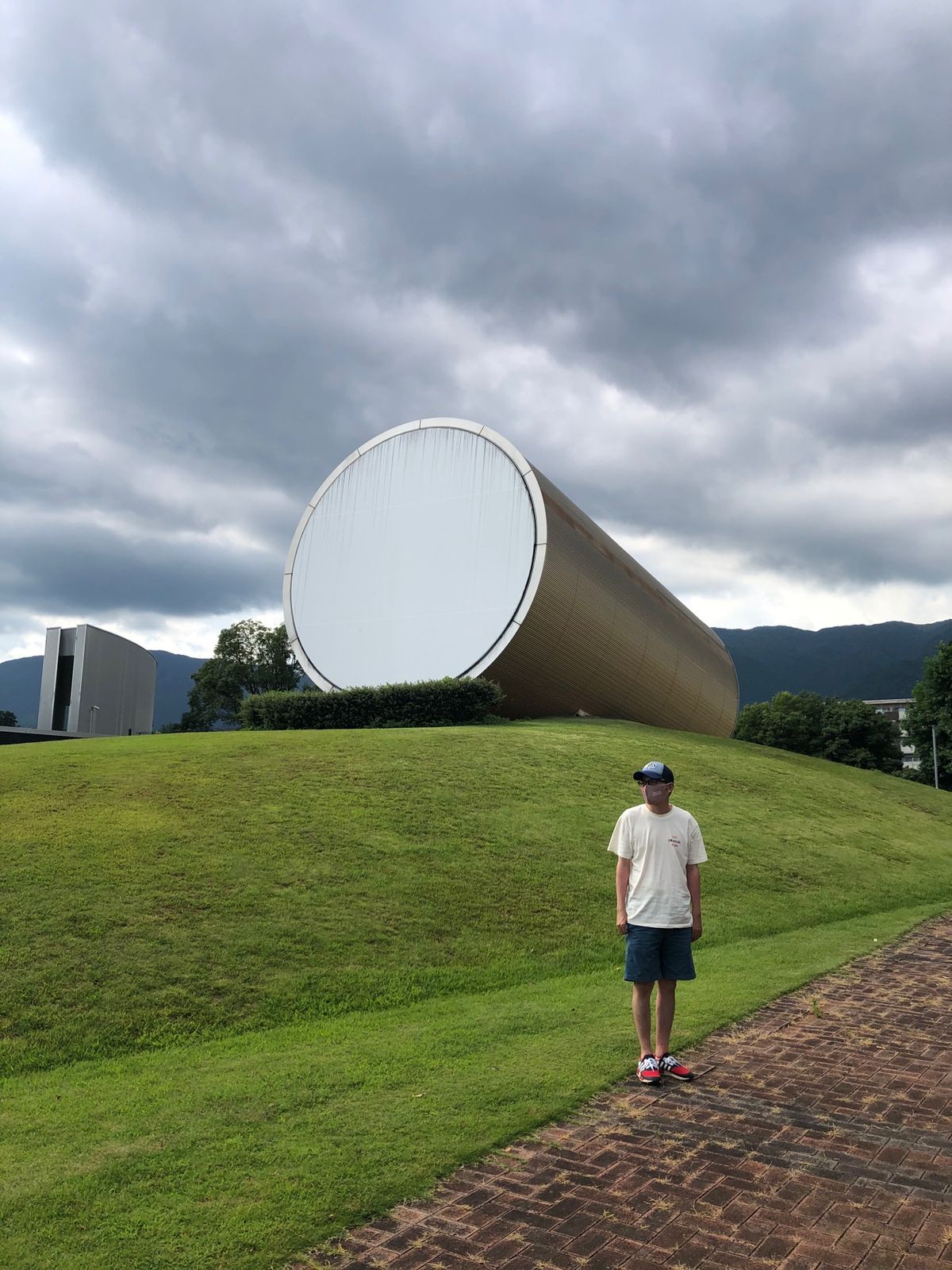 奈義町現代美術館