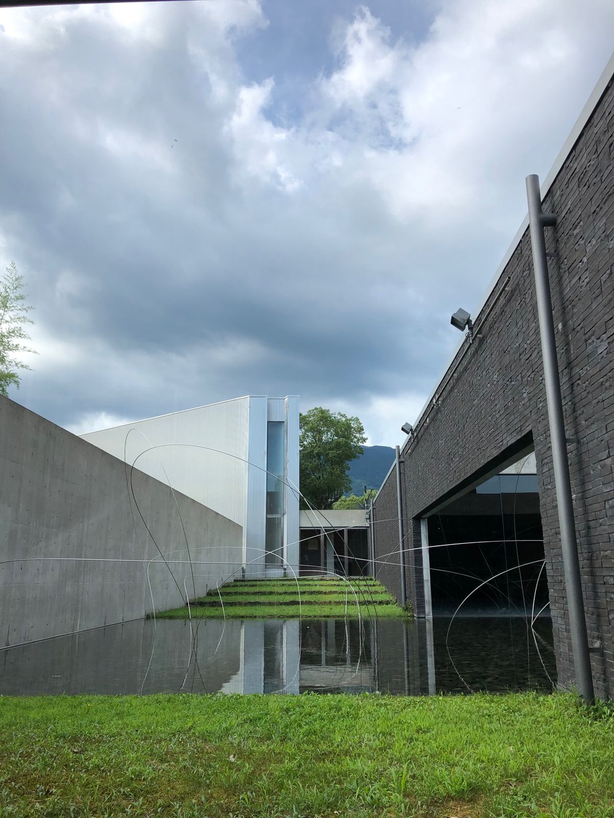 奈義町現代美術館