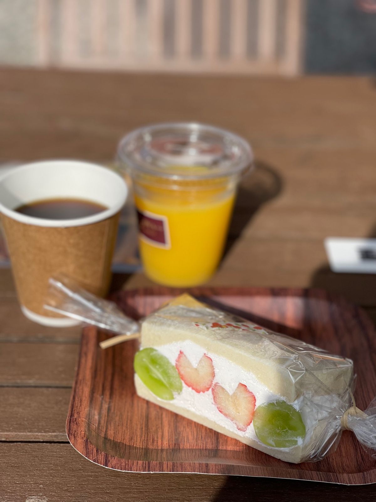 森のテラス HACONIWA 山中湖　にて朝ごはん

朝7時からオープンし...