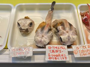 第一牧志公設市場

一仕事終え、同僚を送り届けたあとに
飛行機まで時間あっ...