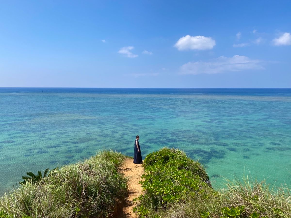 ざねー浜

本当に道が合ってるのか若干不安になりながら進んだ先には
絶景が...