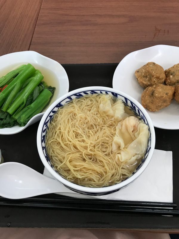 香港・香港「香港経由 西オーストラリアの旅」の写真：お昼まで駆け足で観光したのでビクトリアピ...