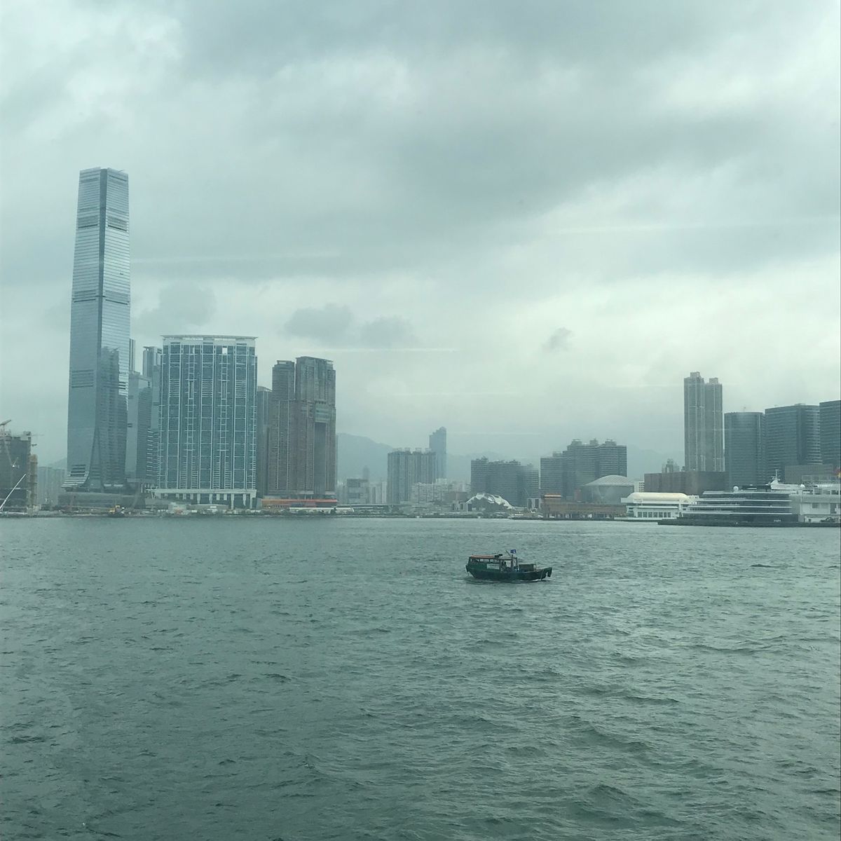 お昼まで駆け足で観光したのでビクトリアピークに行けなかったのが残念😢
次回...